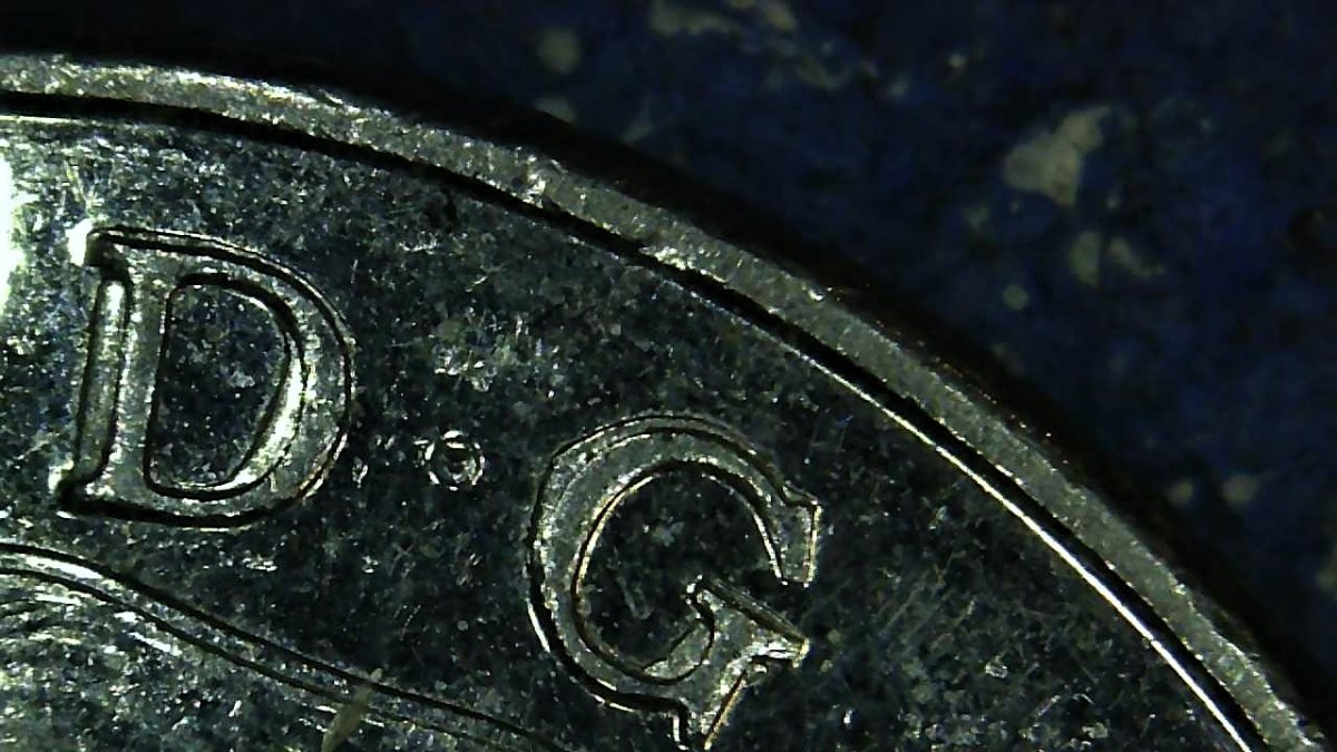 2014-Reg-F-D-10-Pence-What-The-Heck-Is-Going-On-Here